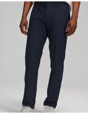 Lululemon Commission Classic-Fit Pant 32"
*Warpstreme checkered navy size 34